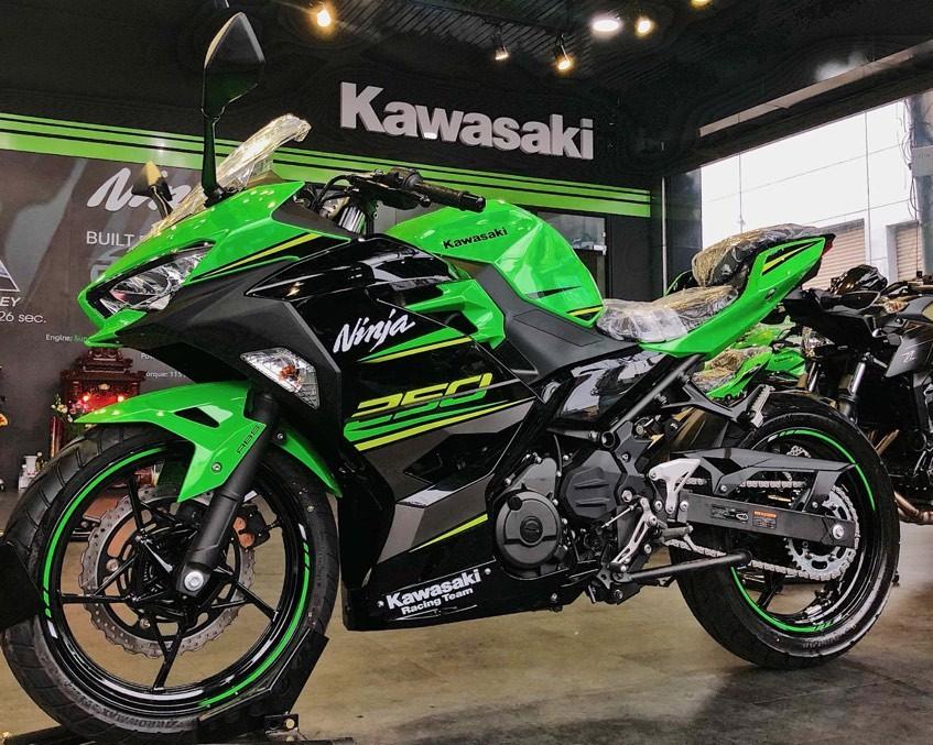 Cập nhật giá xe Kawasaki cũ tại Hà Nội đầy bất ngờ